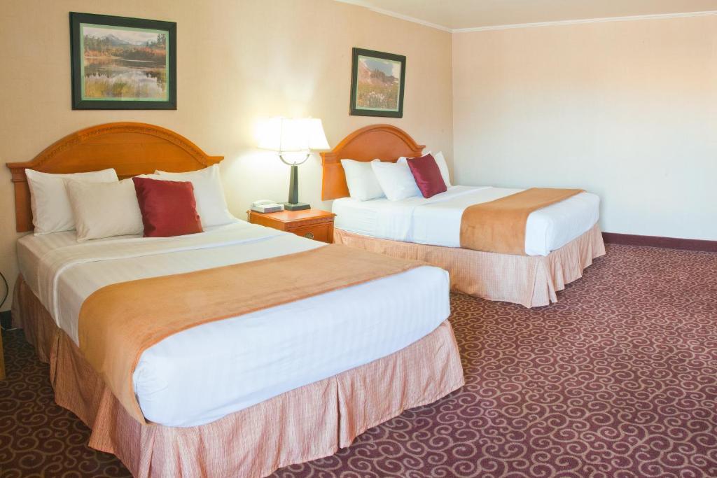 מונטרוז Red Arrow Inn & Suites, A Travelodge By Wyndham חדר תמונה