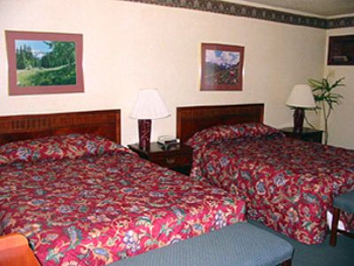 מונטרוז Red Arrow Inn & Suites, A Travelodge By Wyndham חדר תמונה